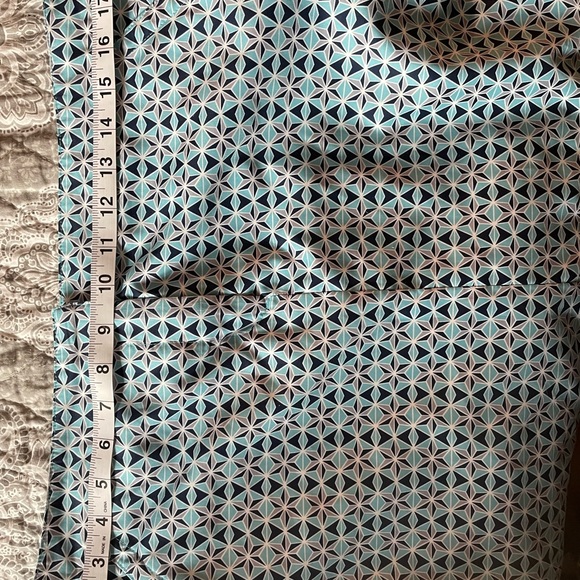 Ladies Bundle of Izod Golf Skirts - Picture 3 of 10